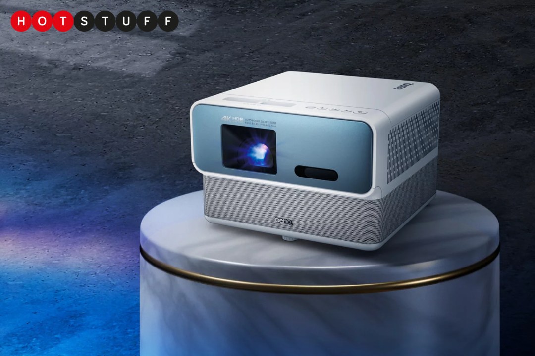 Close-up of BenQ's GP500 all-in-one projector on a pedestal