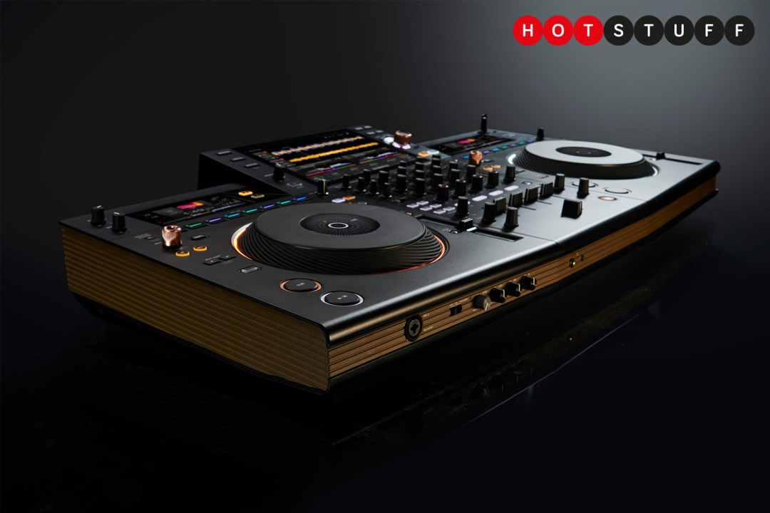 Pioneer Opus Quad hot stuff