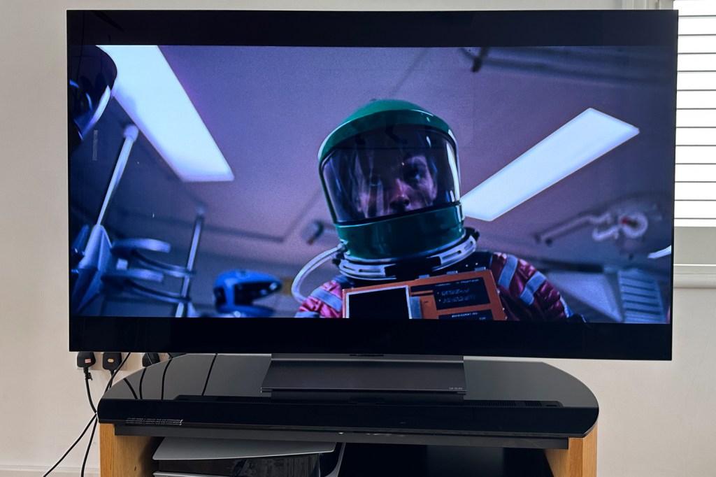 LG OLED65C3 review space suit
