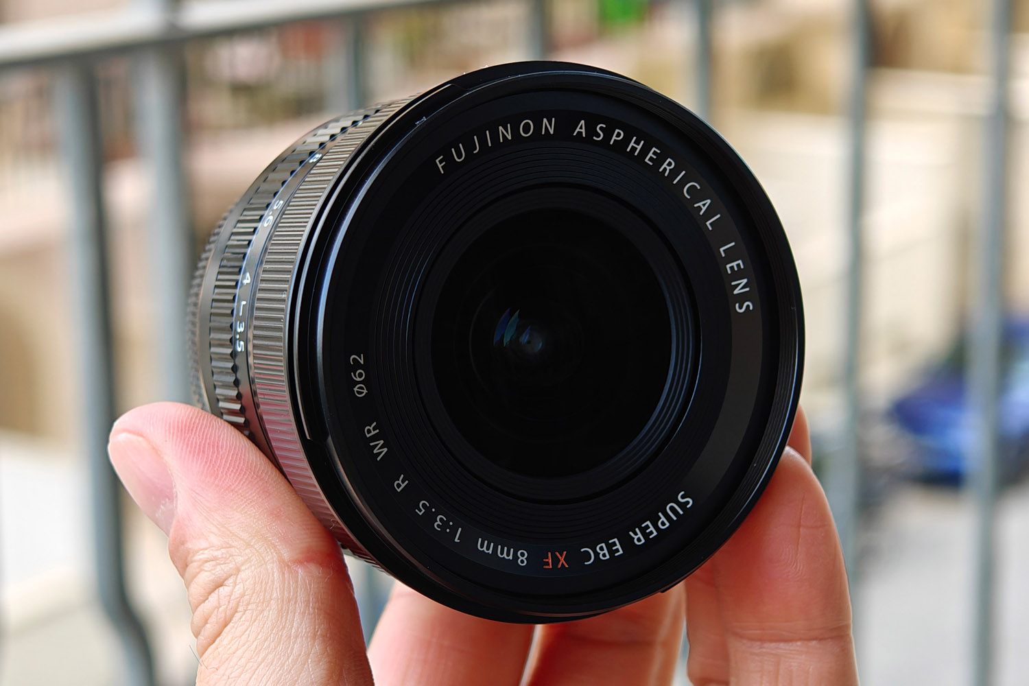 Fujifilm X-S20 hands-on 8mm lens thread