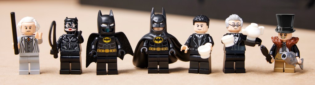 Lego Batman Returns Shadowbox minifigs