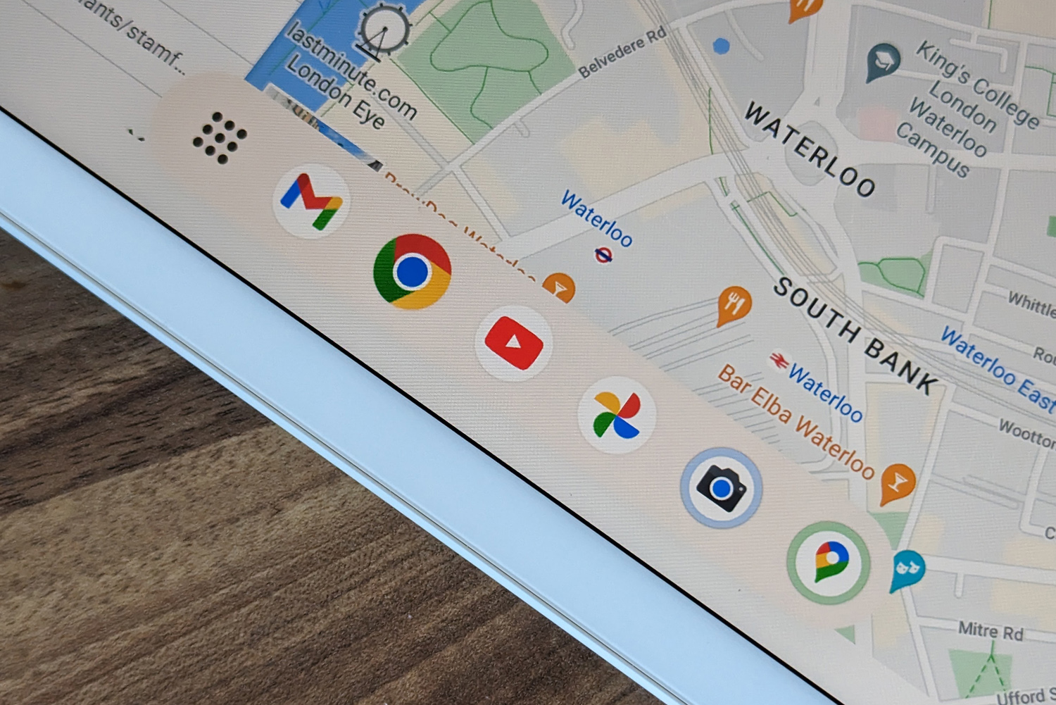 Google Pixel Tablet taskbar
