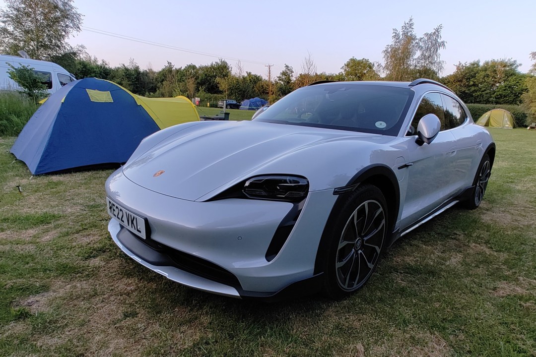 Porsche Taycan Cross Turismo Stuff review camping nose